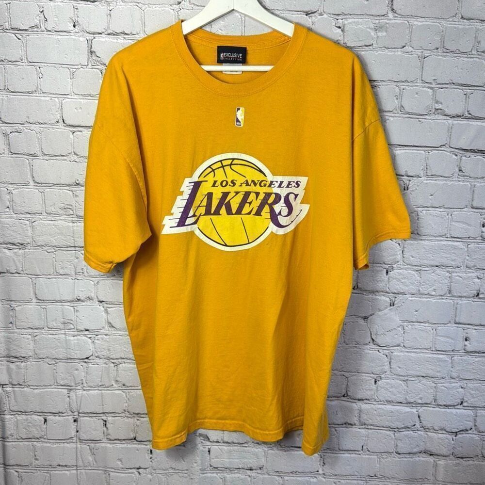 Vintage LA Lakers Graphic NBA T Shirt Size XL  F